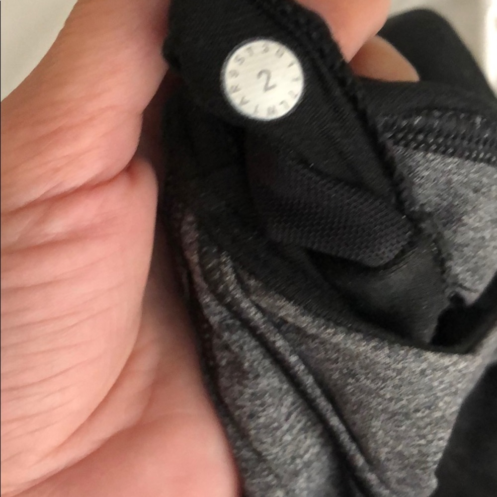 High-Neck Lululemon Workout Tank - Picture 4 of 4